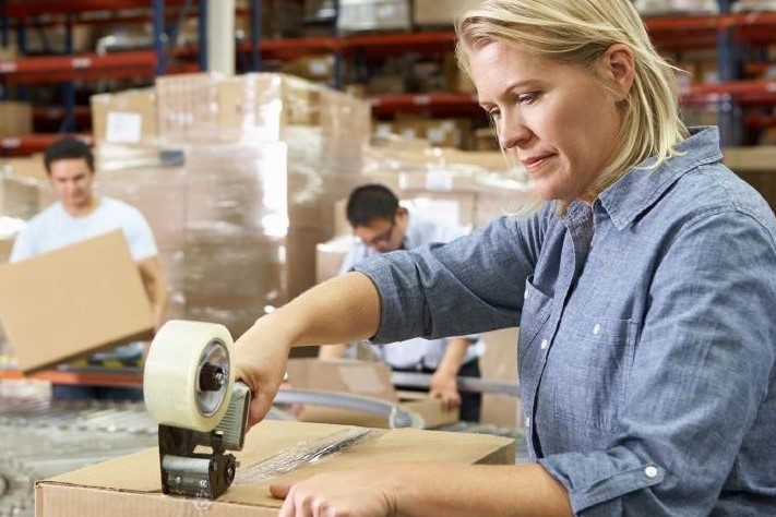 VAL/ VAS werkzaamheden optimaliseren met een slim ingerichte inpaktafel