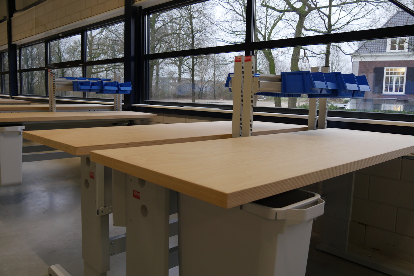 Human Workspace werktafels bij Rotec 3